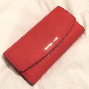 Michael Kors Wallet in Coral Red